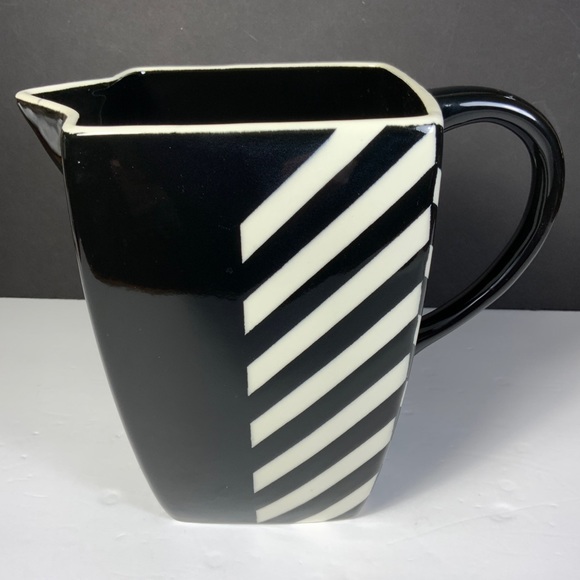 The Main Ingredient Pitcher Square Black White Yin Yang Zebra 64 ounce #ES4 - Picture 1 of 7